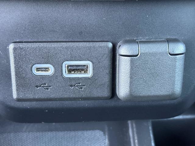 Used 2021 GMC Sierra 1500 Denali w/ Driver Alert Package II AWD/4WD image 31