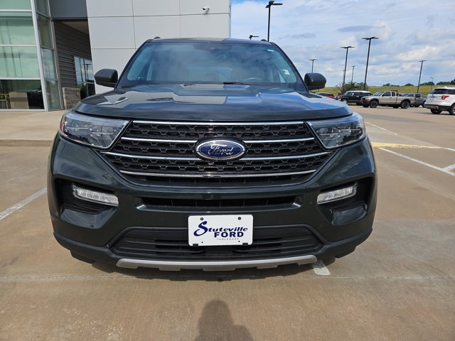 Certified 2022 Ford Explorer XLT w/ Equipment Group 202A AWD/4WD image 8