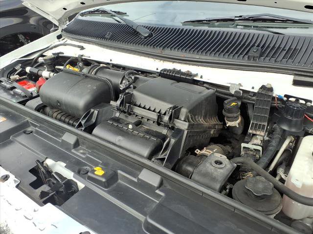 Certified 2021 Ford E-350 and Econoline 350 Super Duty w/ Power Windows & Locks Group image 21