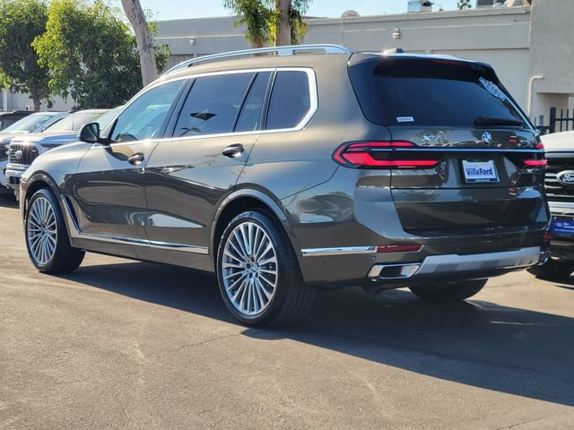 Used 2024 BMW X7 xDrive40i w/ Parking Assistance Package AWD/4WD image 2
