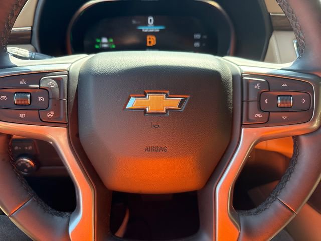 Used 2024 Chevrolet Suburban Premier image 21