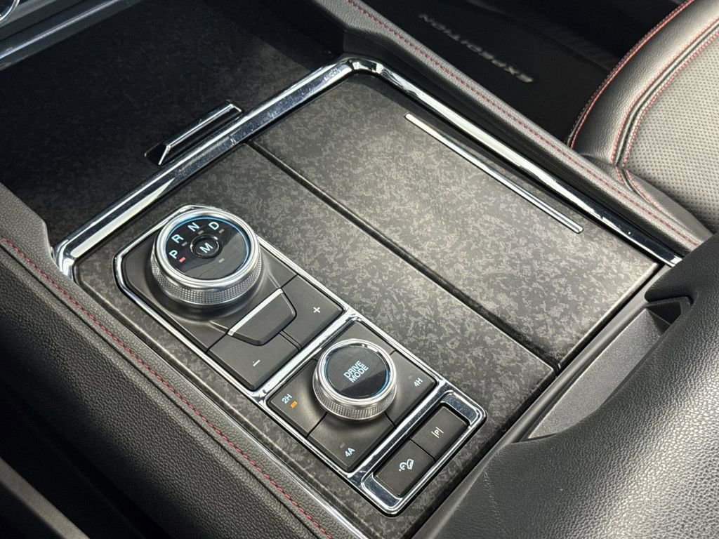 Certified 2022 Ford Expedition Max Limited w/ Equipment Group 303A image 22