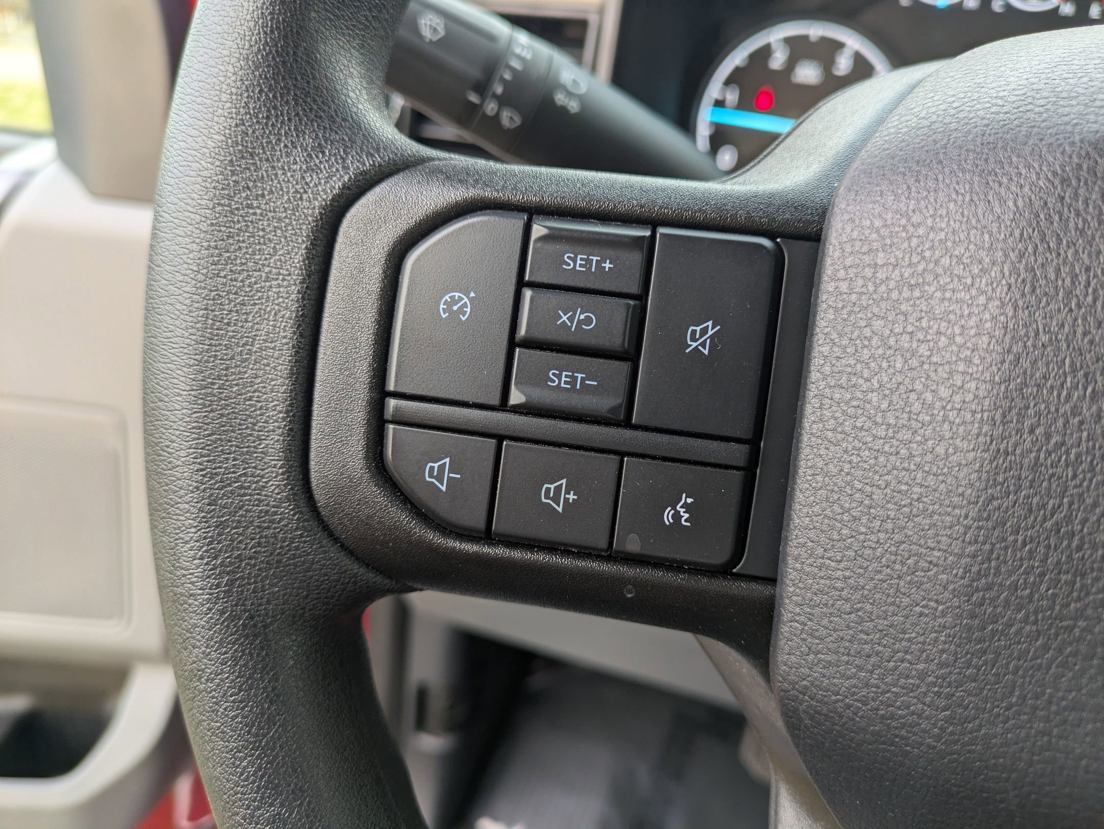 Certified 2025 Ford F450 XLT w/ 360-Degree Camera Package image 17