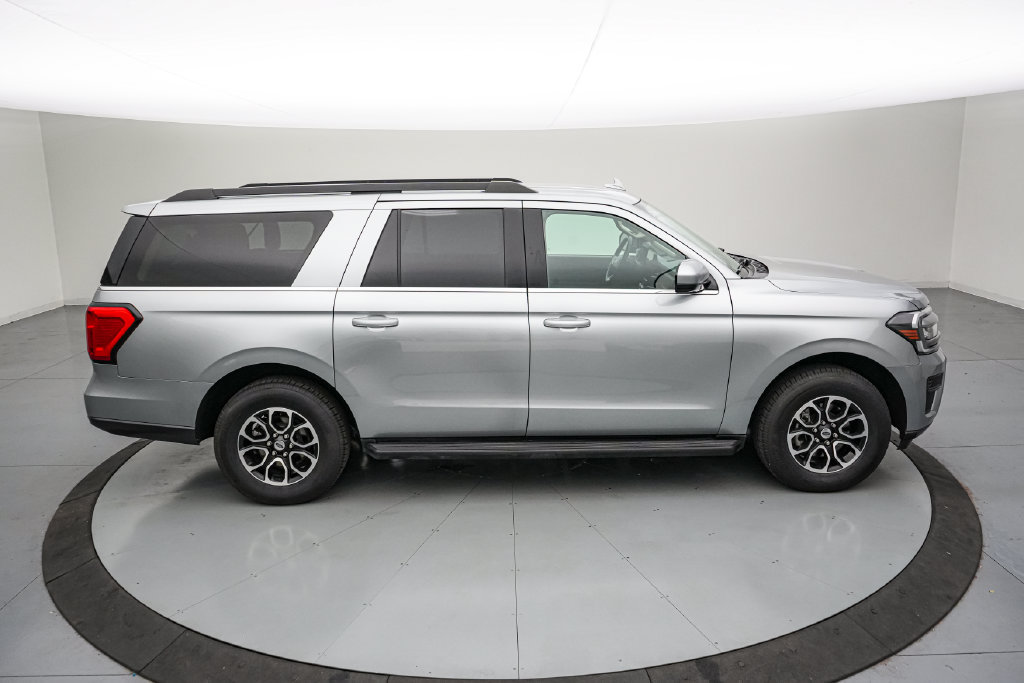 Certified 2024 Ford Expedition Max XLT AWD/4WD image 3