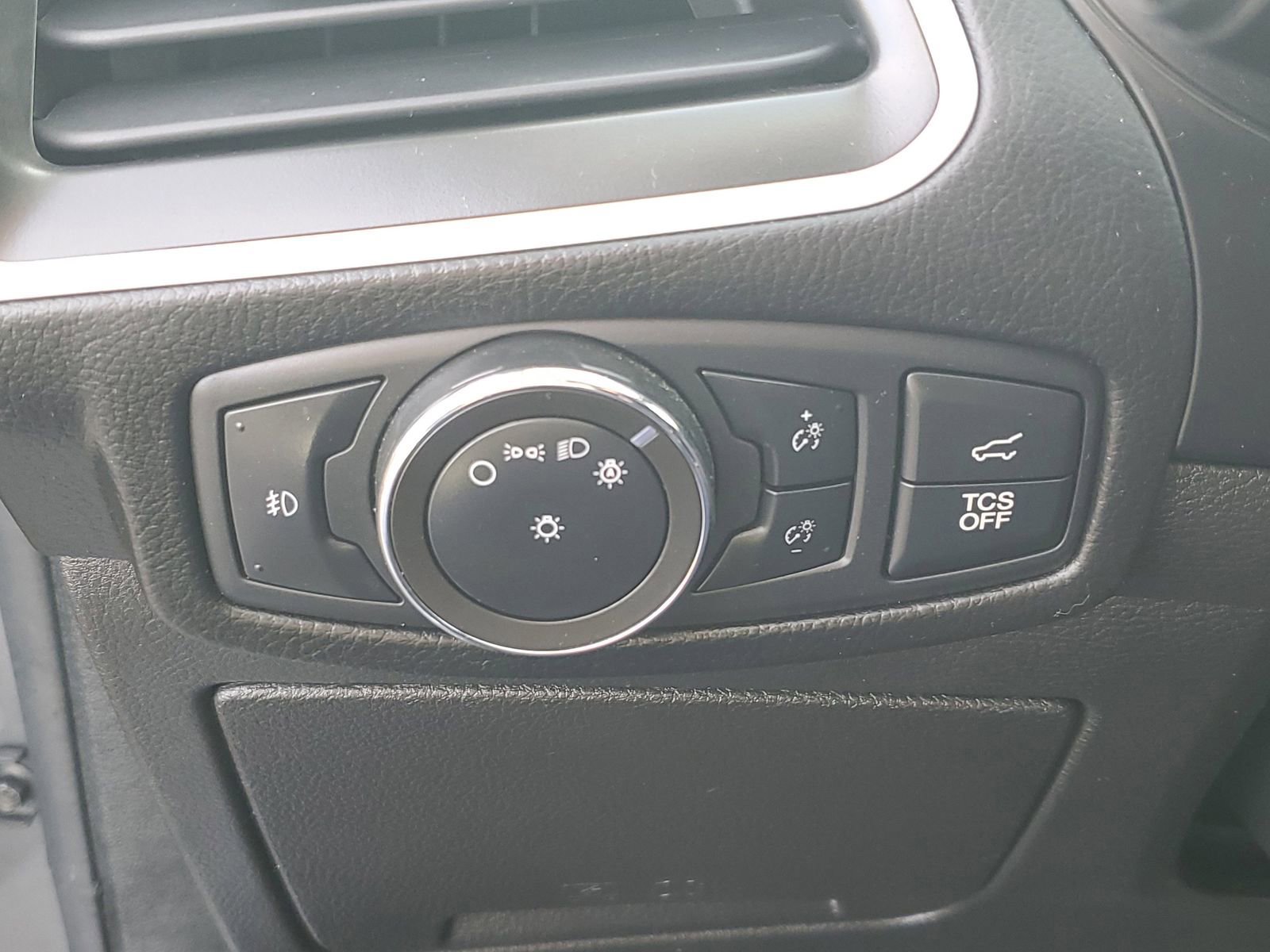 Certified 2022 Ford Edge SEL w/ Convenience Package image 30