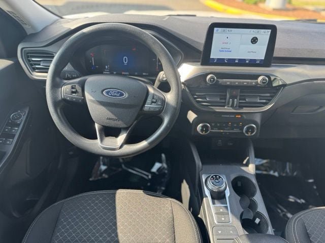 Certified 2025 Ford Escape Active AWD/4WD image 19