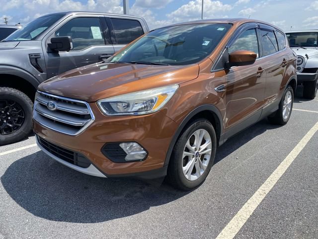 Certified 2017 Ford Escape SE FWD image 3