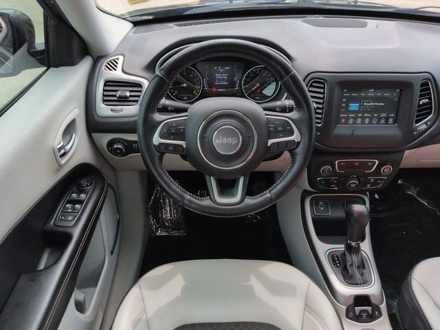 Used 2020 Jeep Compass Latitude FWD image 16