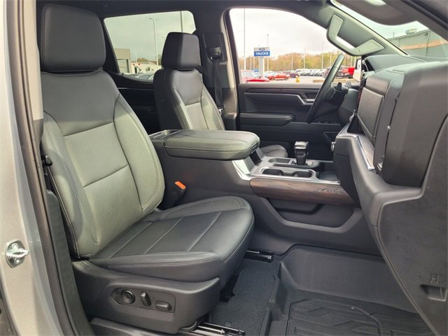 Used 2023 GMC Sierra 1500 SLT w/ SLT Premium Package image 14