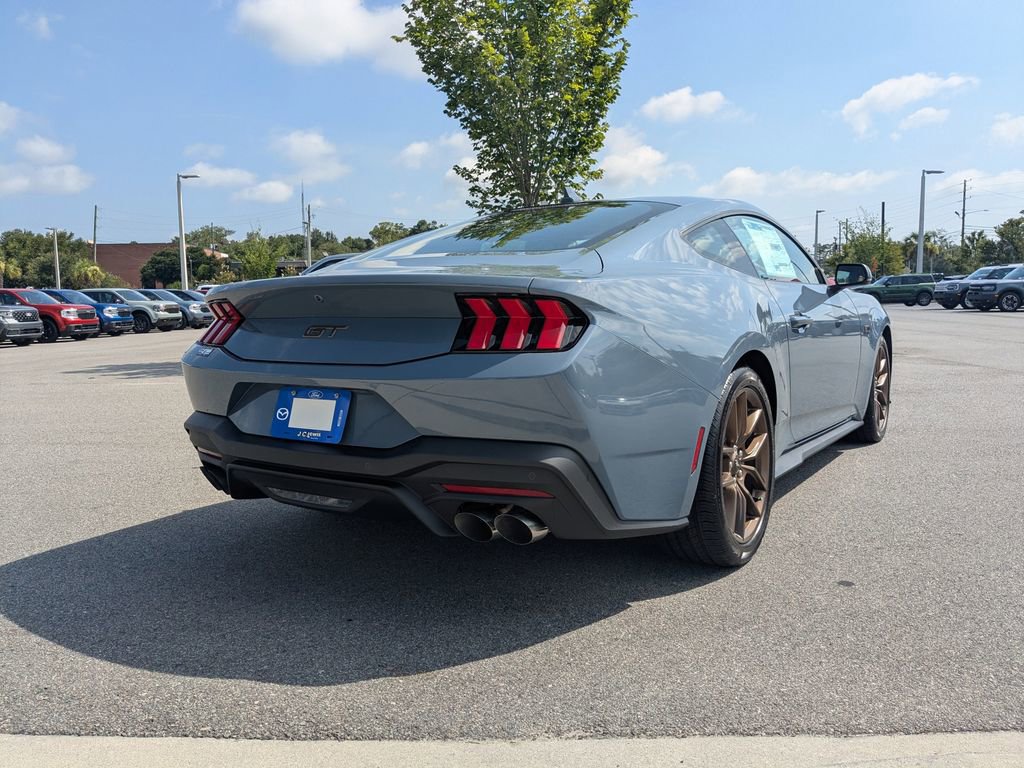 Certified 2025 Ford Mustang GT Premium RWD image 4