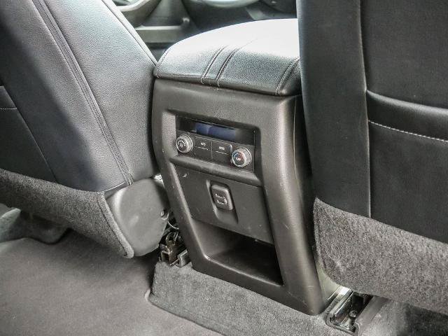 Used 2023 Chevrolet Traverse LT FWD image 23