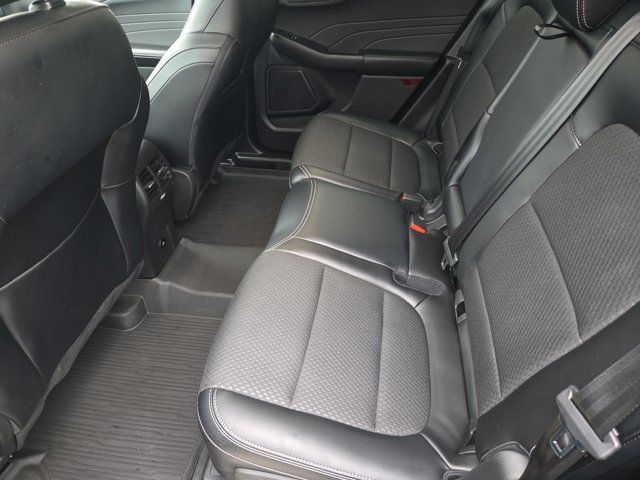 Certified 2023 Ford Escape SE image 13