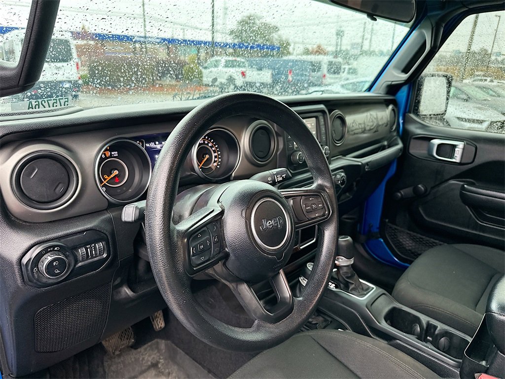 Used 2021 Jeep Gladiator Sport image 10