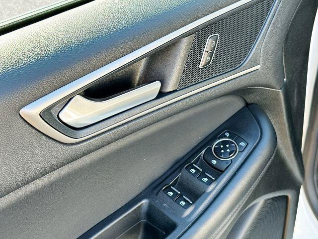 Certified 2023 Ford Edge SEL AWD/4WD image 15