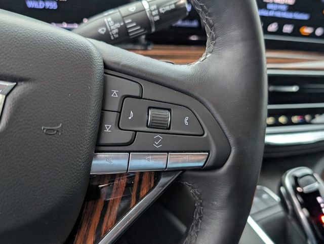 Used 2024 Cadillac Escalade Premium Luxury image 23