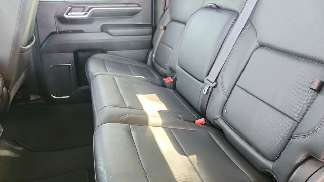 Used 2024 GMC Sierra 1500 SLT AWD/4WD image 30