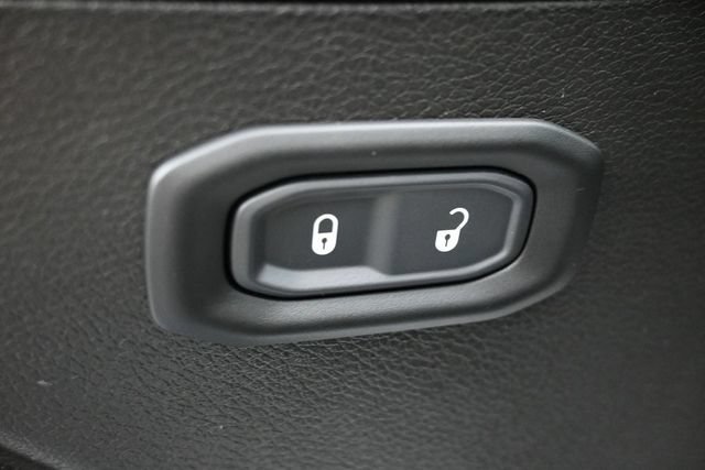Used 2024 Jeep Wrangler Unlimited Sport AWD/4WD image 13