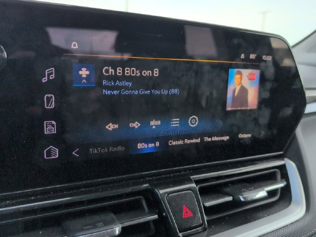 Used 2025 Chevrolet TrailBlazer LT w/ Driver Confidence Package FWD image 27