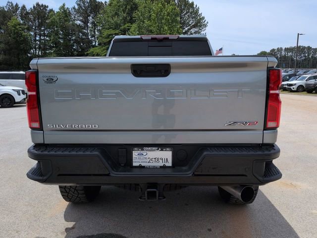 Used 2025 Chevrolet Silverado 2500 ZR2 w/ Technology Package AWD/4WD image 6