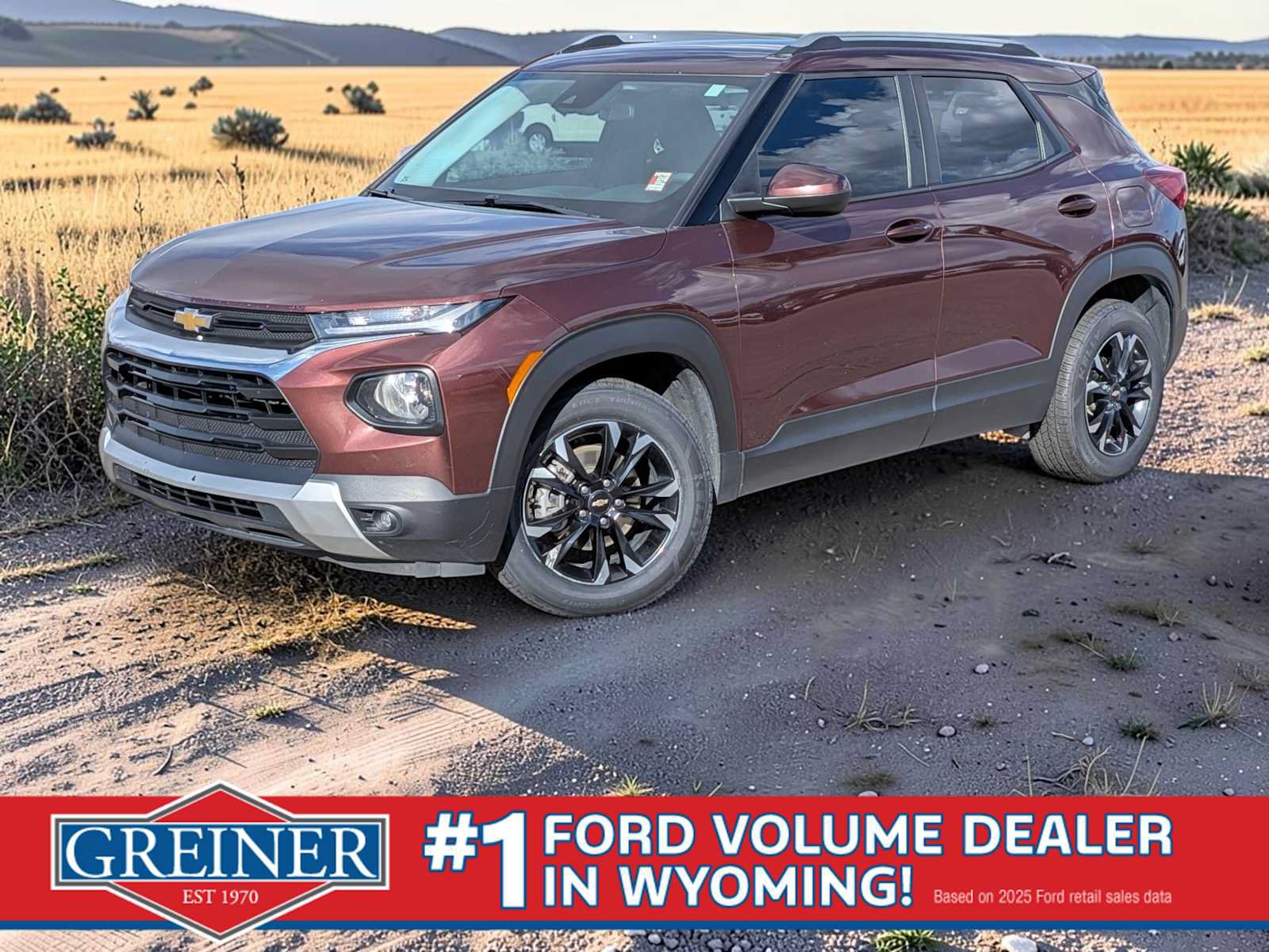 Used 2022 Chevrolet TrailBlazer LT FWD image 1