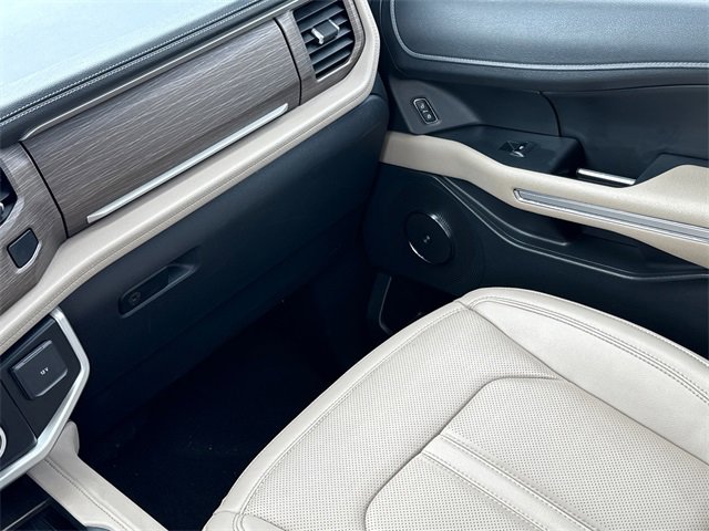 Certified 2024 Ford Expedition Limited image 15