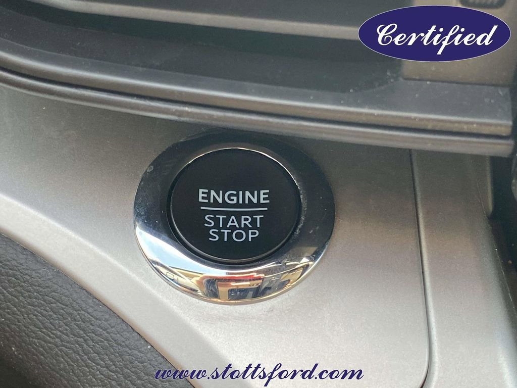 Certified 2022 Ford Explorer XLT RWD image 25
