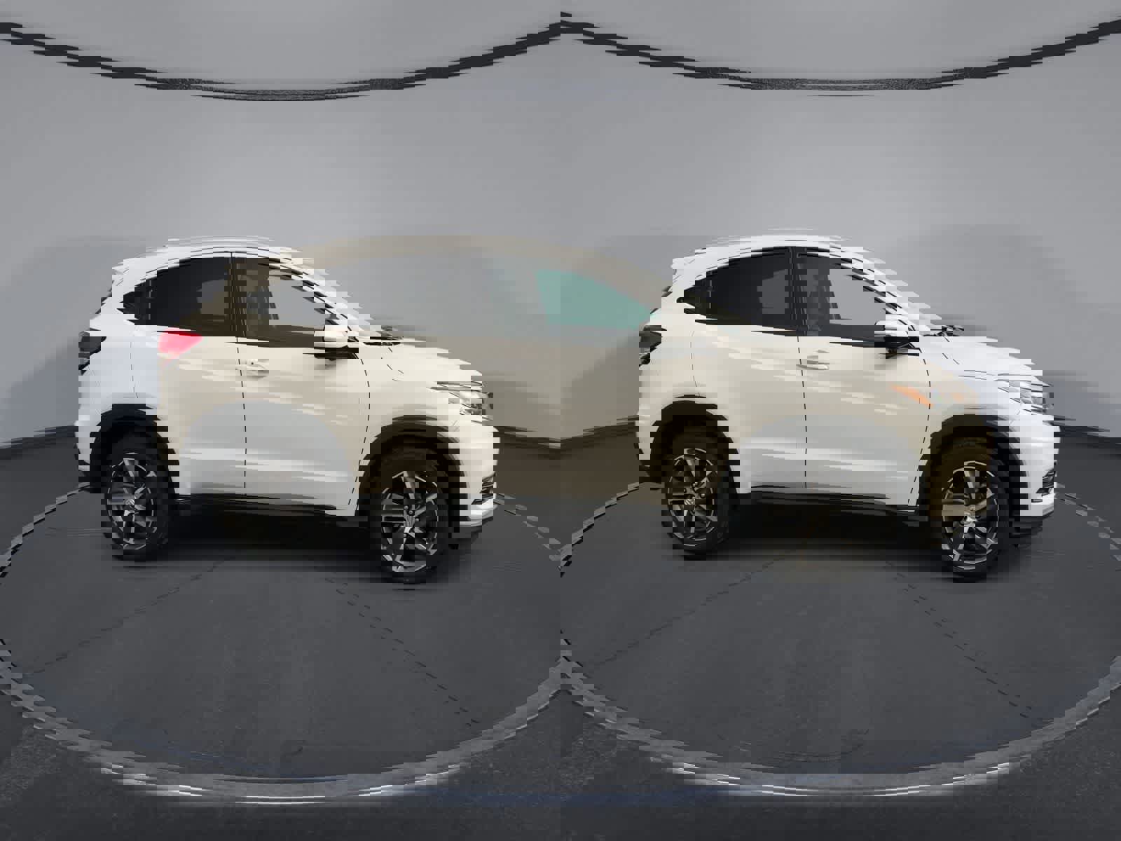 Used 2022 Honda HR-V EX image 2