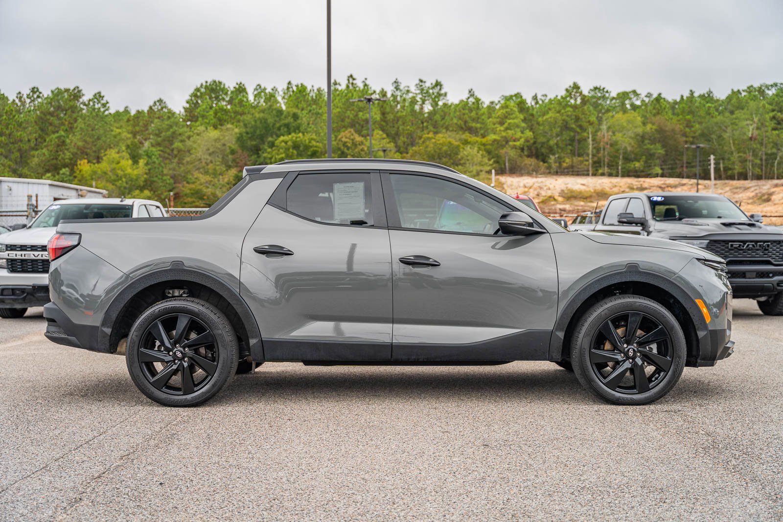 Used 2024 Hyundai Santa Cruz Night image 6