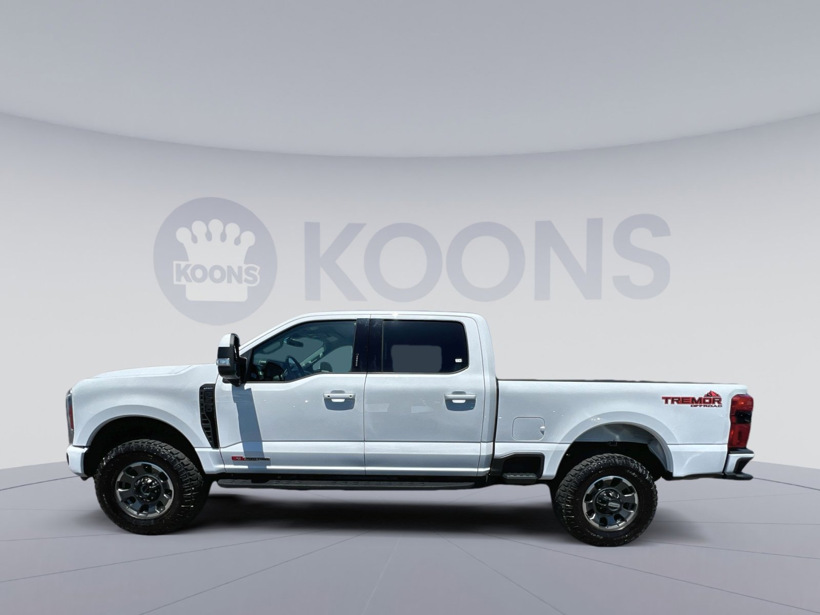 Certified 2023 Ford F250 Lariat w/ Tremor Off-Road Package AWD/4WD image 13