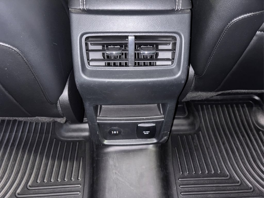 Certified 2023 Ford Edge Titanium AWD/4WD image 30