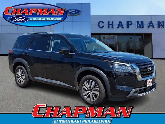 Used 2025 Nissan Pathfinder SL AWD/4WD image 1