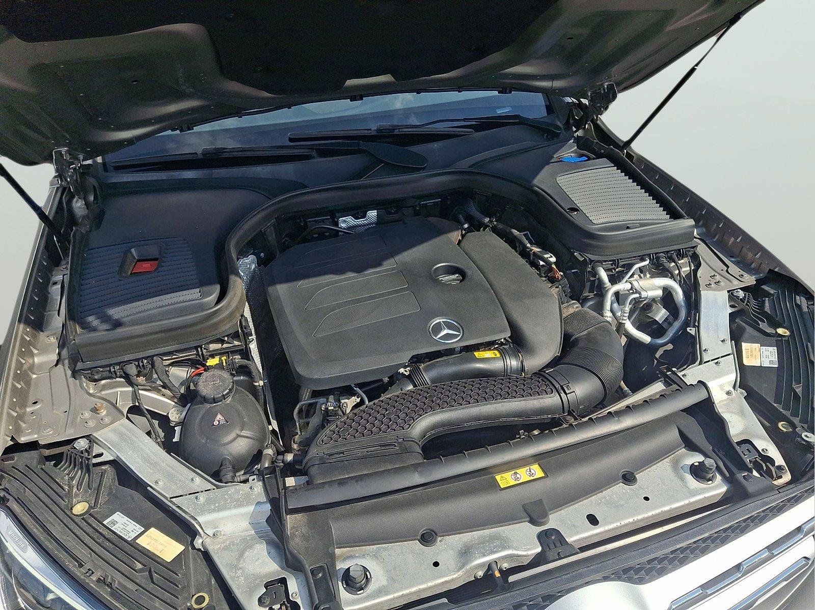 Used 2021 Mercedes-Benz GLC 300 4MATIC image 24