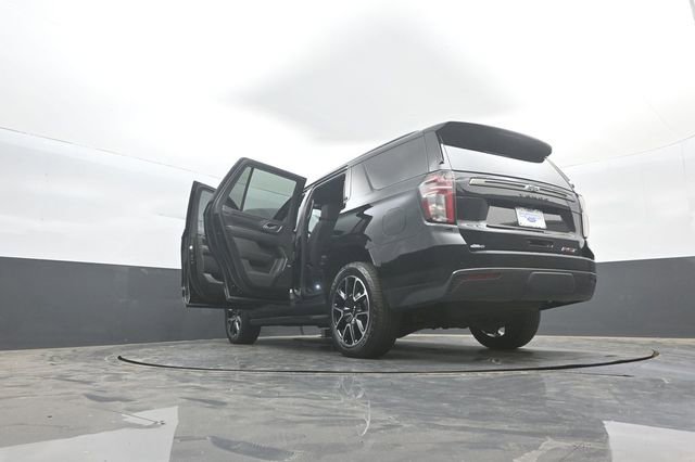 Used 2022 Chevrolet Tahoe RST w/ Luxury Package AWD/4WD image 48
