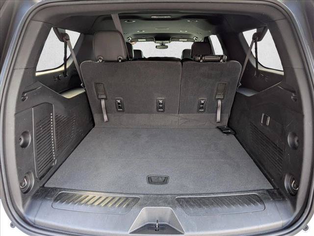 Used 2021 Chevrolet Suburban LT RWD image 6