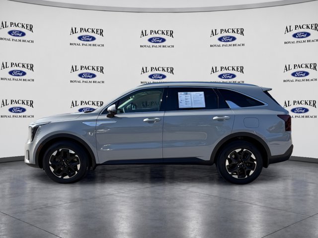 Used 2024 Kia Sorento S w/ Panoramic Sunroof Package FWD image 8