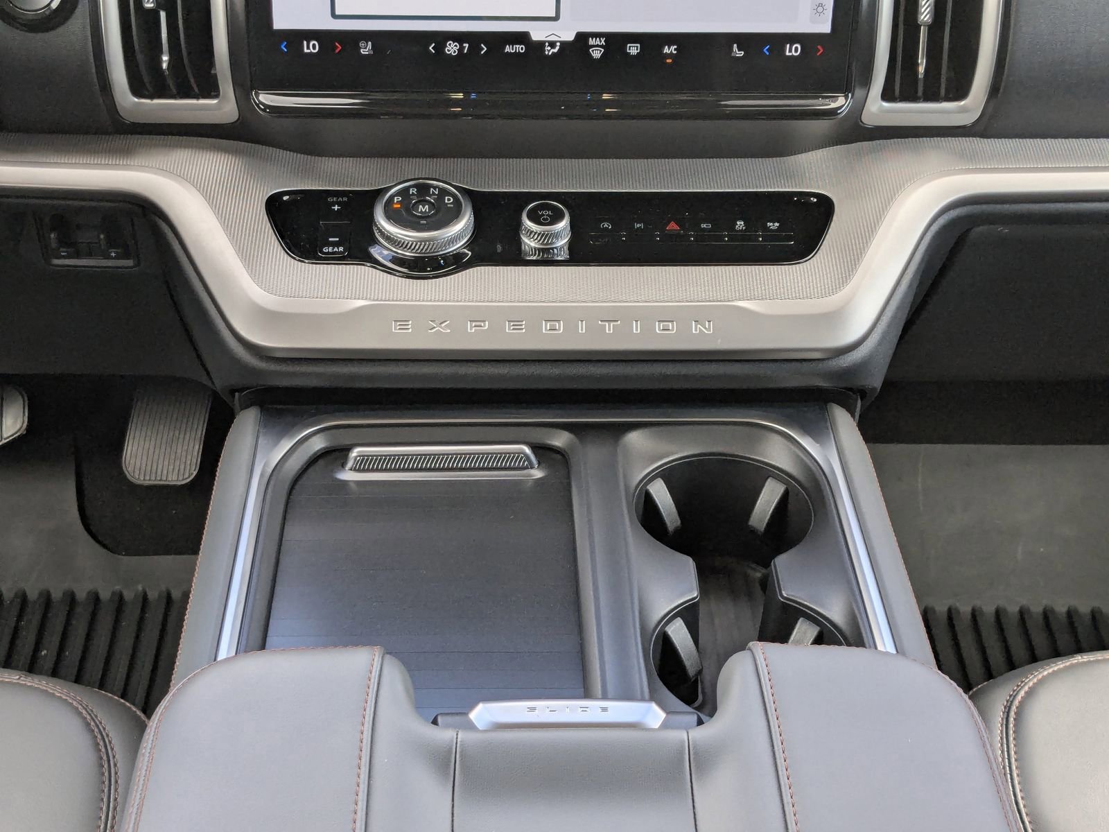 Certified 2025 Ford Expedition Max Active image 20