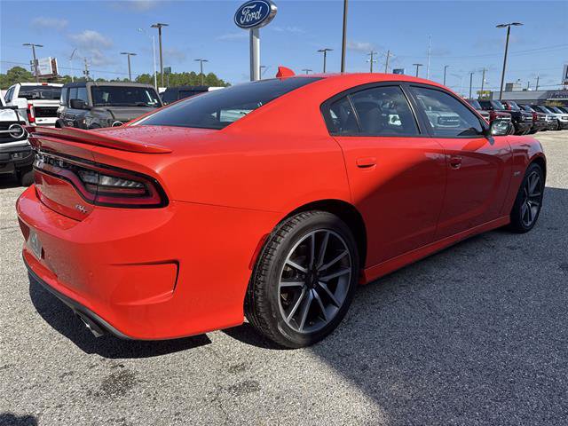 Used 2023 Dodge Charger R/T w/ Technology Group RWD image 2