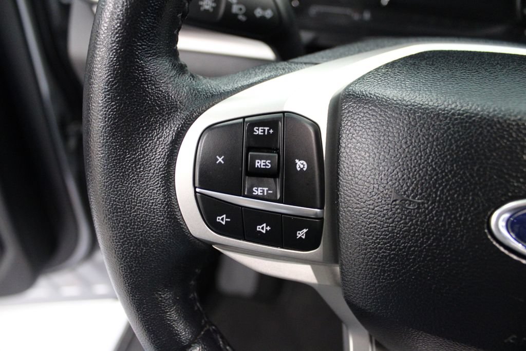 Certified 2024 Ford Explorer XLT w/ Equipment Group 202A AWD/4WD image 23