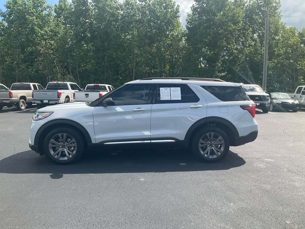 Certified 2025 Ford Explorer Active w/ Active Comfort Package AWD/4WD image 8