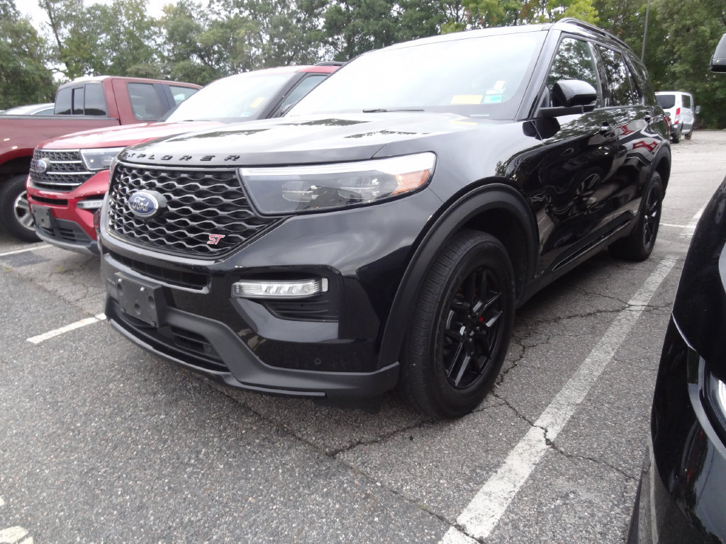Certified 2023 Ford Explorer ST w/ Equipment Group 401A AWD/4WD image 3