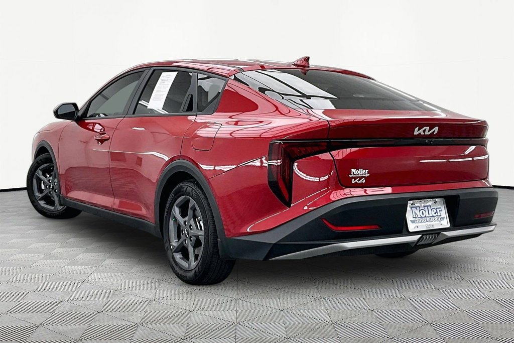 Used 2025 Kia K4 FWD image 13