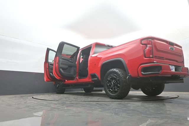 Used 2024 Chevrolet Silverado 2500 LTZ w/ LTZ Plus Package image 40