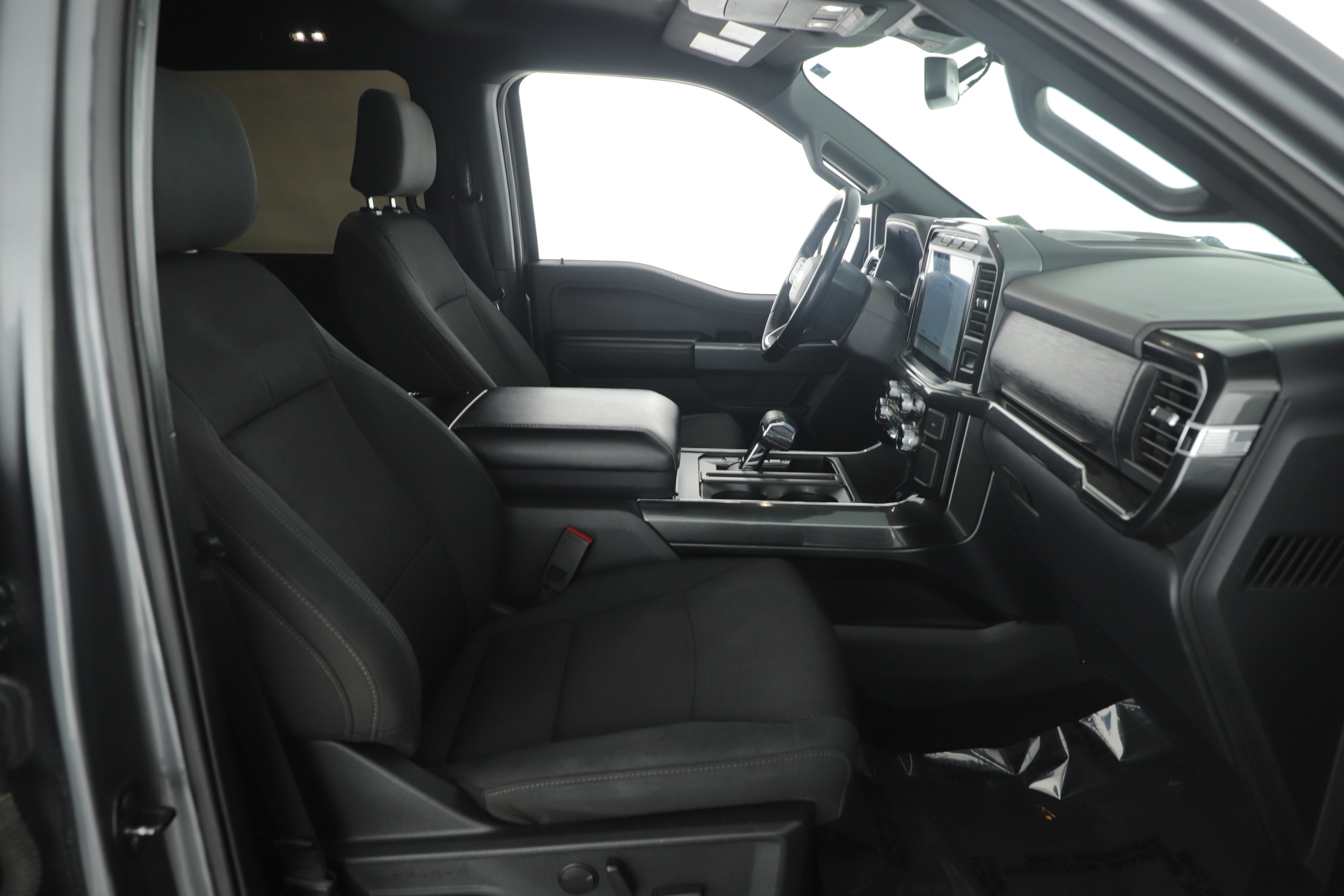 Certified 2022 Ford F150 XLT w/ Equipment Group 302A High image 14