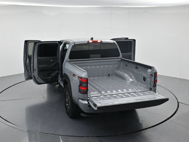 Used 2025 Nissan Frontier PRO-4X AWD/4WD image 46