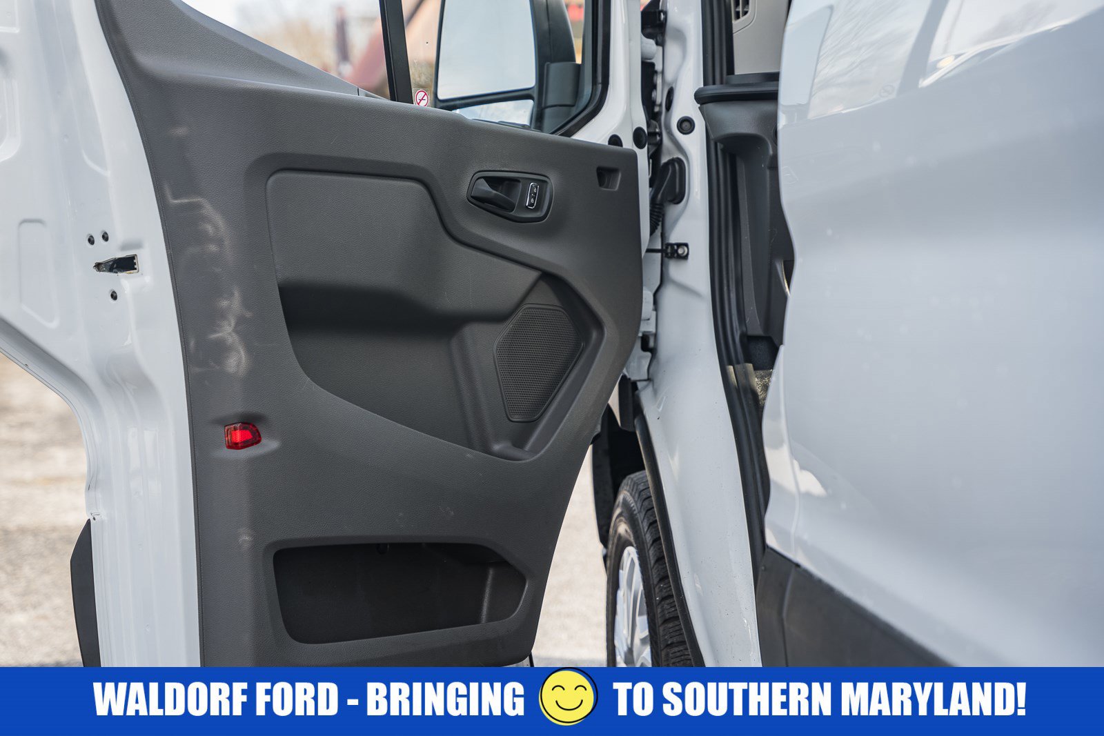 Certified 2023 Ford Transit 250 Low Roof w/ Exterior Upgrade Package image 39