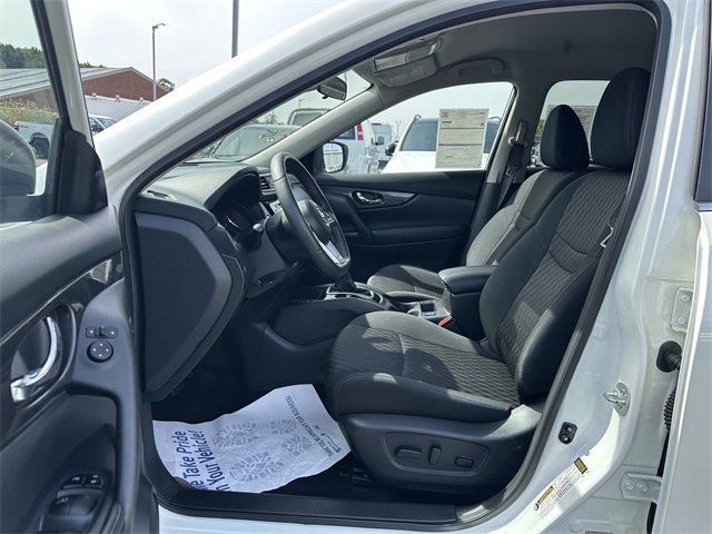 Used 2019 Nissan Rogue SV w/ Premium Package image 20