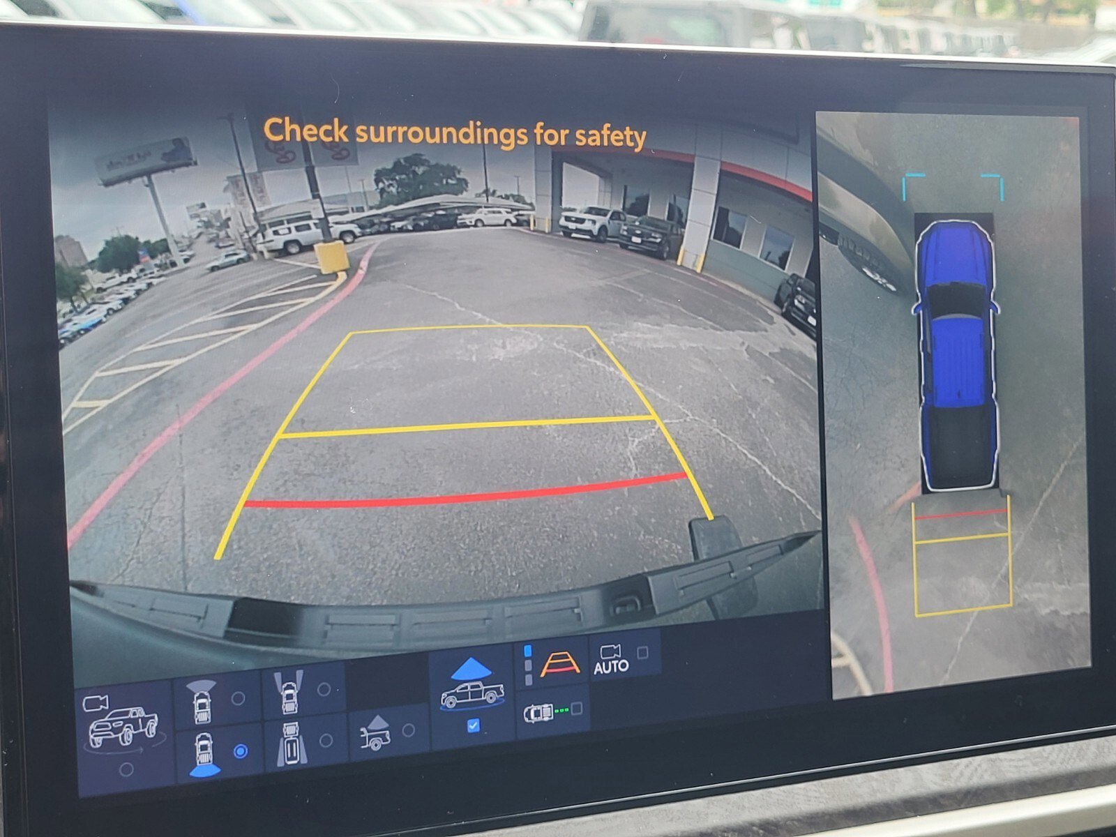 Used 2024 Toyota Tacoma Limited w/ Limited Package (LT) image 22