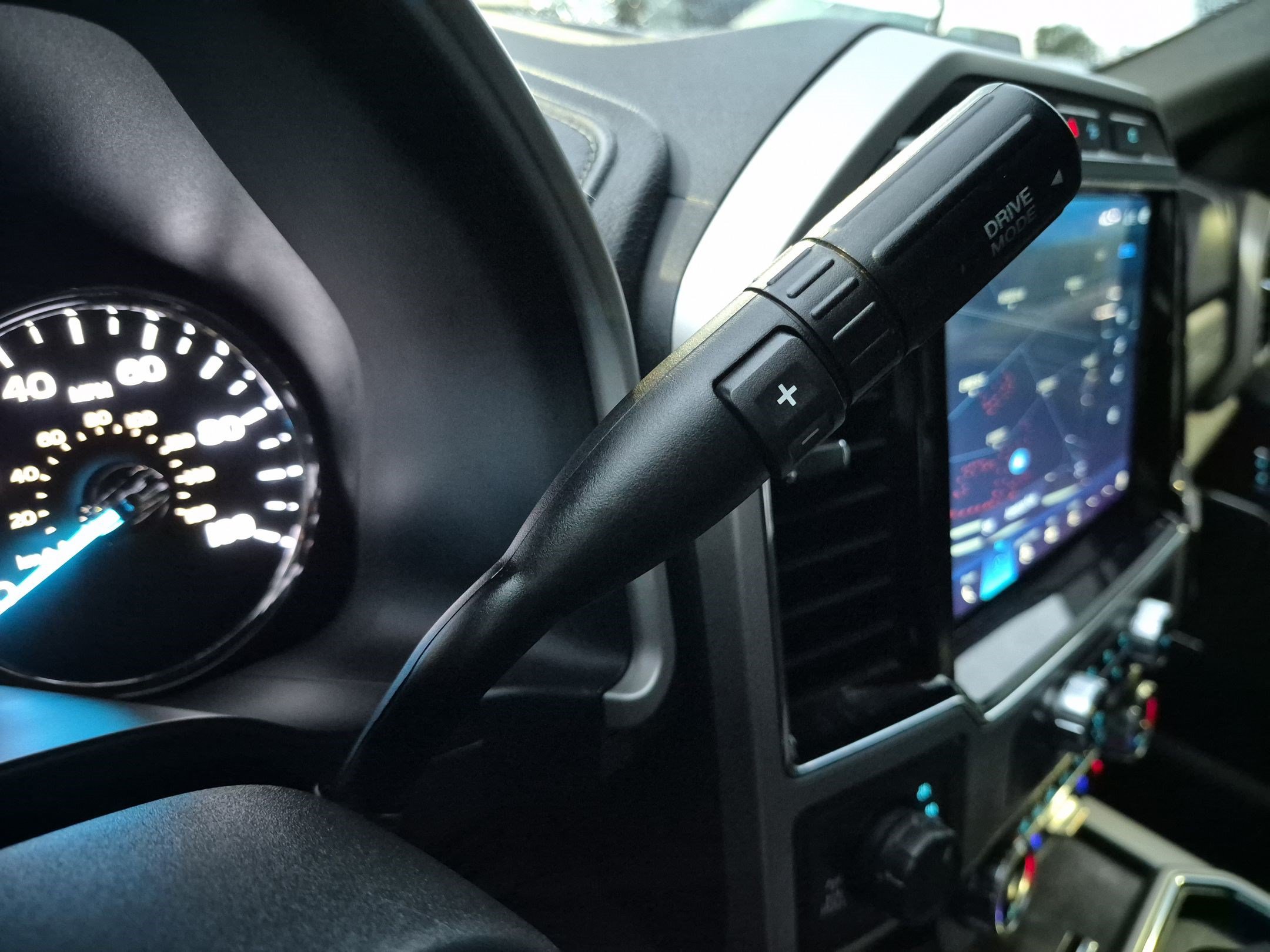 Certified 2022 Ford F350 Lariat AWD/4WD image 28