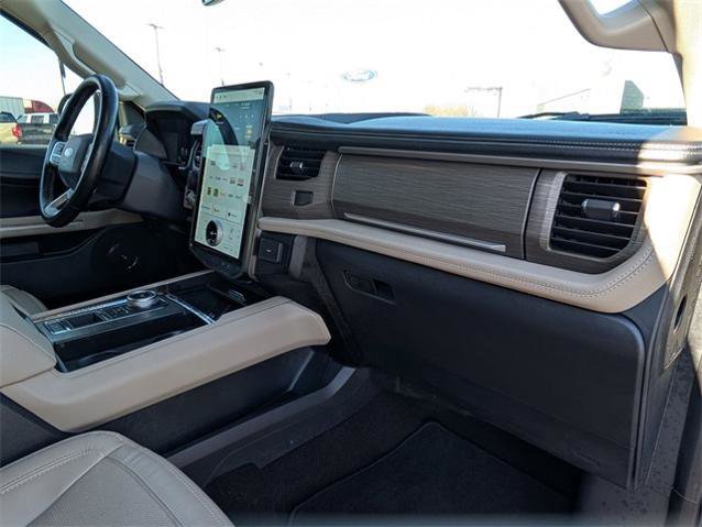 Certified 2023 Ford Expedition Limited image 33