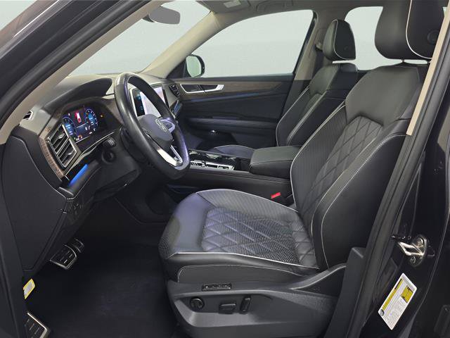 Used 2024 Volkswagen Atlas SEL Premium R-Line AWD/4WD image 5